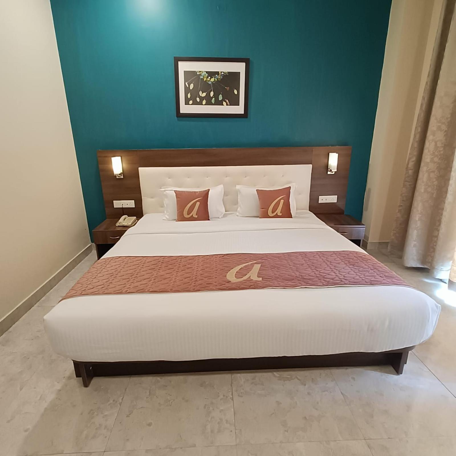 Astra Hotels & Suites Whitefield Near To Nallurahalli Metro Station And Ktpo Bangalore Exterior foto