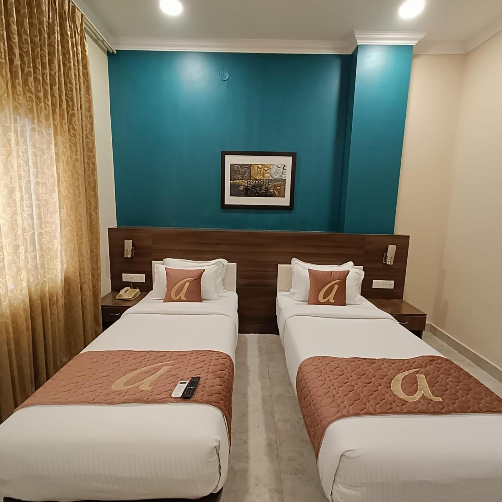 Astra Hotels & Suites Whitefield Near To Nallurahalli Metro Station And Ktpo Bangalore Exterior foto